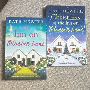The Inn on Bluebell Lane Book Set